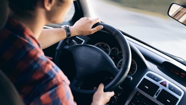 La pérdida de audición al volante, ¿qué hacer?